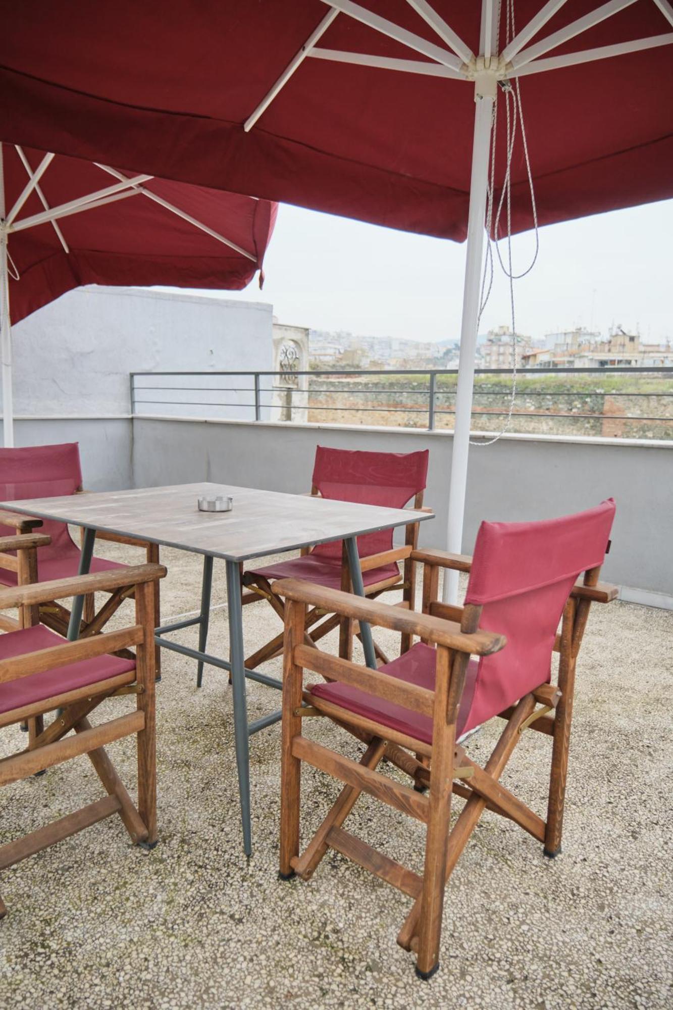 Urban Donkey Apartment Tesalonika Bagian luar foto